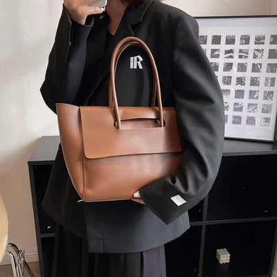 TOVA | MINIMALIST SHOULDER BAG